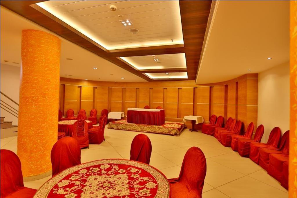 Hotel The Amaris Ришикеш Экстерьер фото